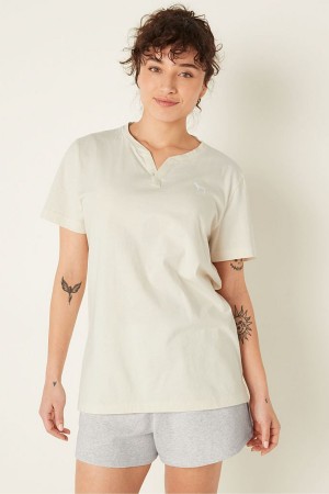 Creamer White Victoria's Secret V Neck Short Sleeve T-Shirt | 1827TNXOP